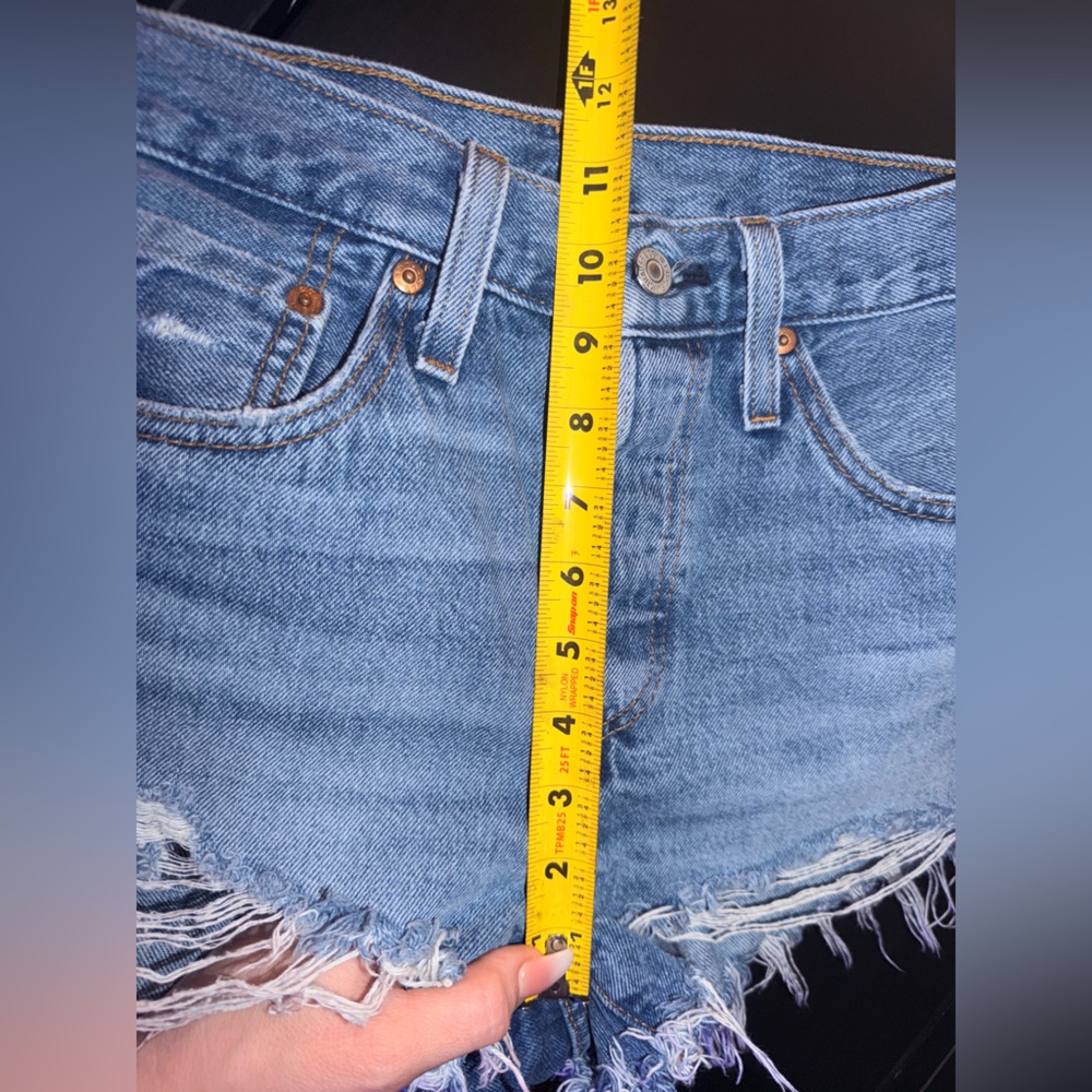 Levi's 501 High-rise Button-up Classic Blue Denim Cut-off shorts - Picture 8 of 8